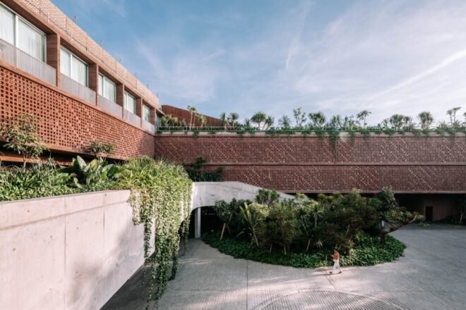 wood and brick resort building