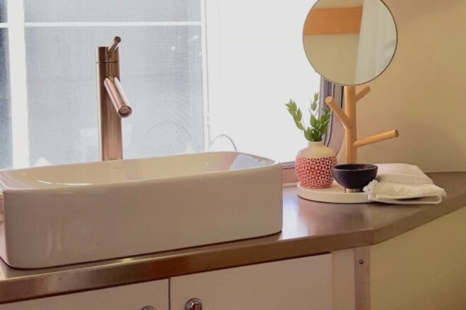 elongated bathroom sink
