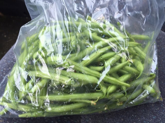 green beans in a clear plastic bag