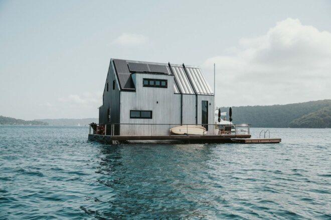 floating home on water