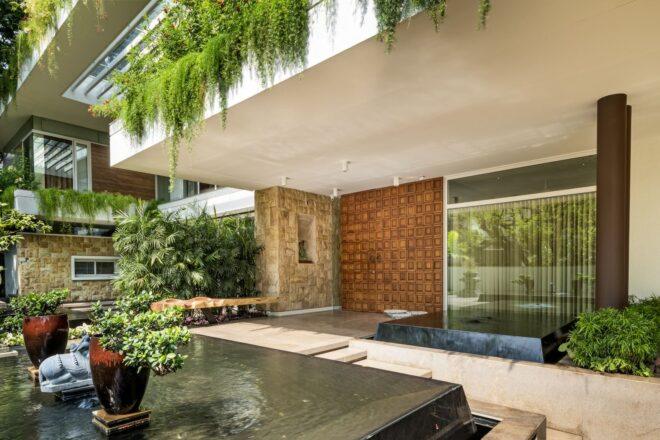 water feature under a white balcony