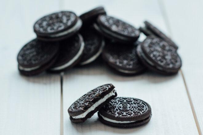 pile of Oreo cookies