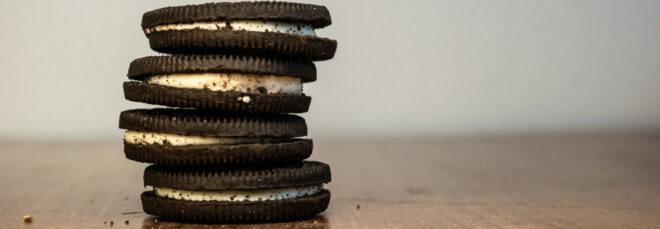 stack of Oreo cookies