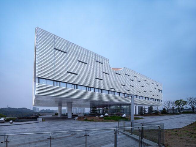 aluminum building on stilts