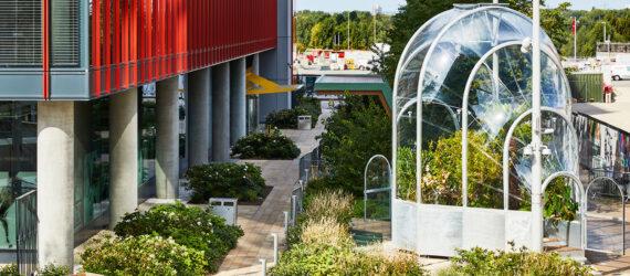curved greenhouse