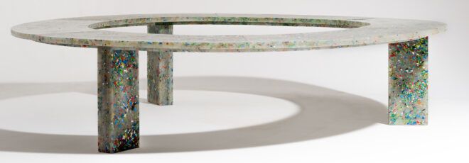 The plastic Circula bench.