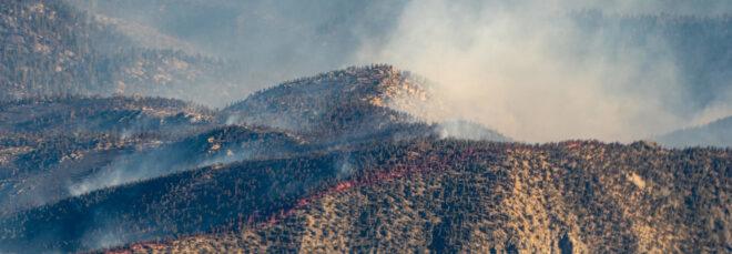 fires burning on mountains outside of Los Angeles