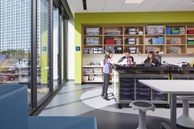 kids building projects at a lab table