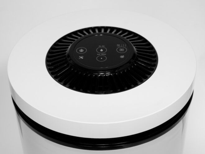 top of simple air purifying machine