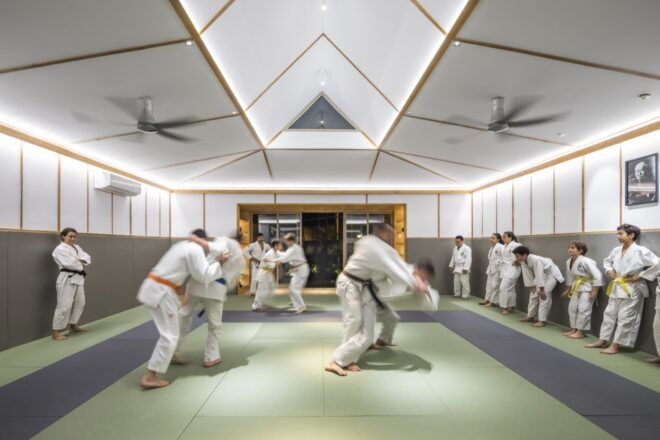 people practicing judo