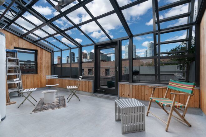 Solarium on top level