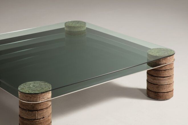 Glass table with legs made out of plant-based materials