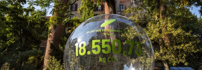 A close up of a bubble present the amount of CO2