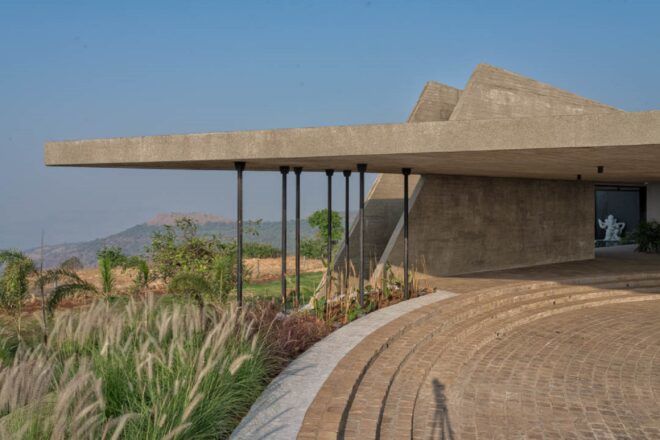 A cement structure with cement pathways