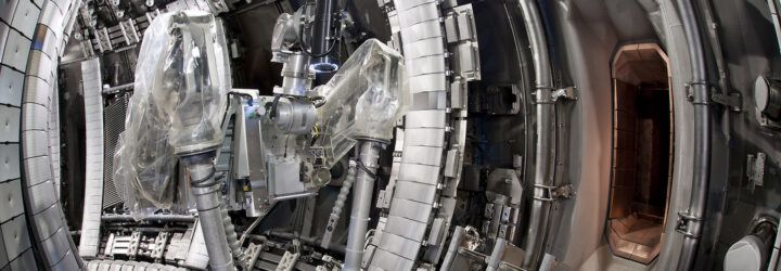 Interior view of the Jet Vacuum Vessel following completion of the EP2 Iter like wall shutdown - May 2011.