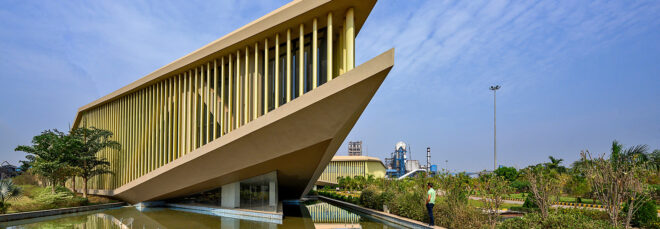 A triangular structure that just upwards from a river bank