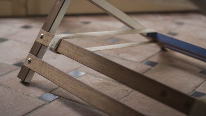 Close-up of the chair's bottom made from reclaimed wood.
