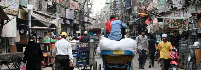 A crowded bazaar in India