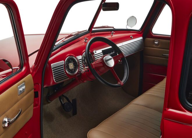 Interior steering wheel of a pickup truck